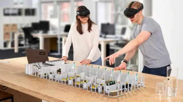HoloDesk AR Plattform